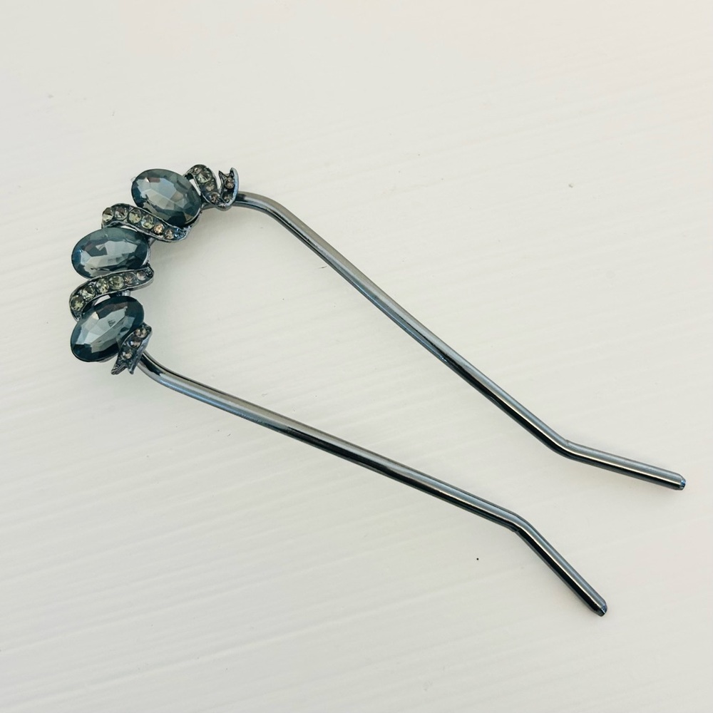 Modern Rhinestone Versatile Minimalist Vintage Hairpin with U-Shape Design